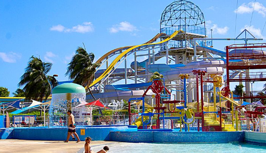 Ventura Park, Mexico